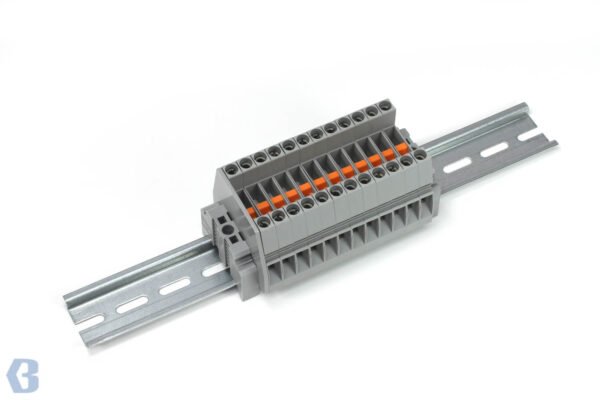 Rijgklem rail